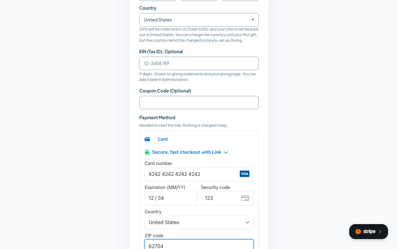 The card field and the Start Free Trial button.